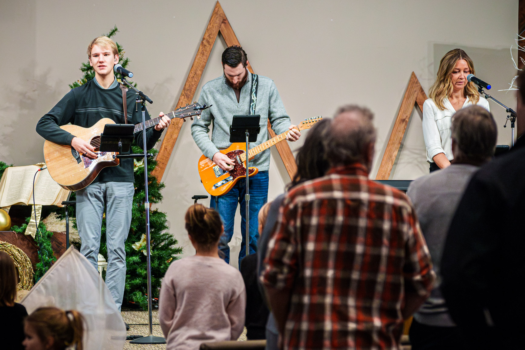 image of the worship team on stage